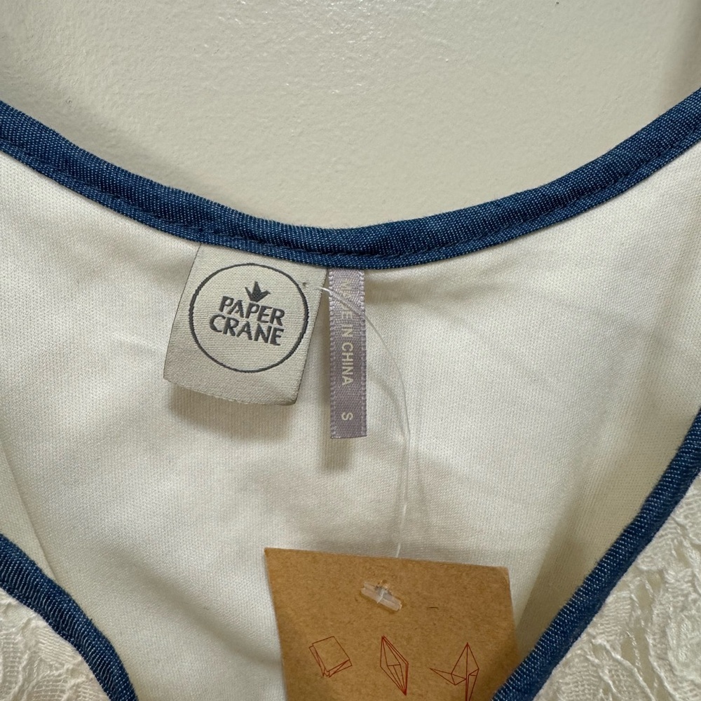 Paper Crane White Lace Camisole with Blue Trim - Picture 3 of 6